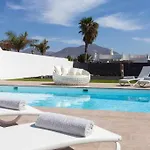 Homu Bianca Fantastica Con Piscina Privada فيلة